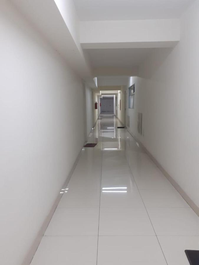Lovenest Lima Bagian luar foto