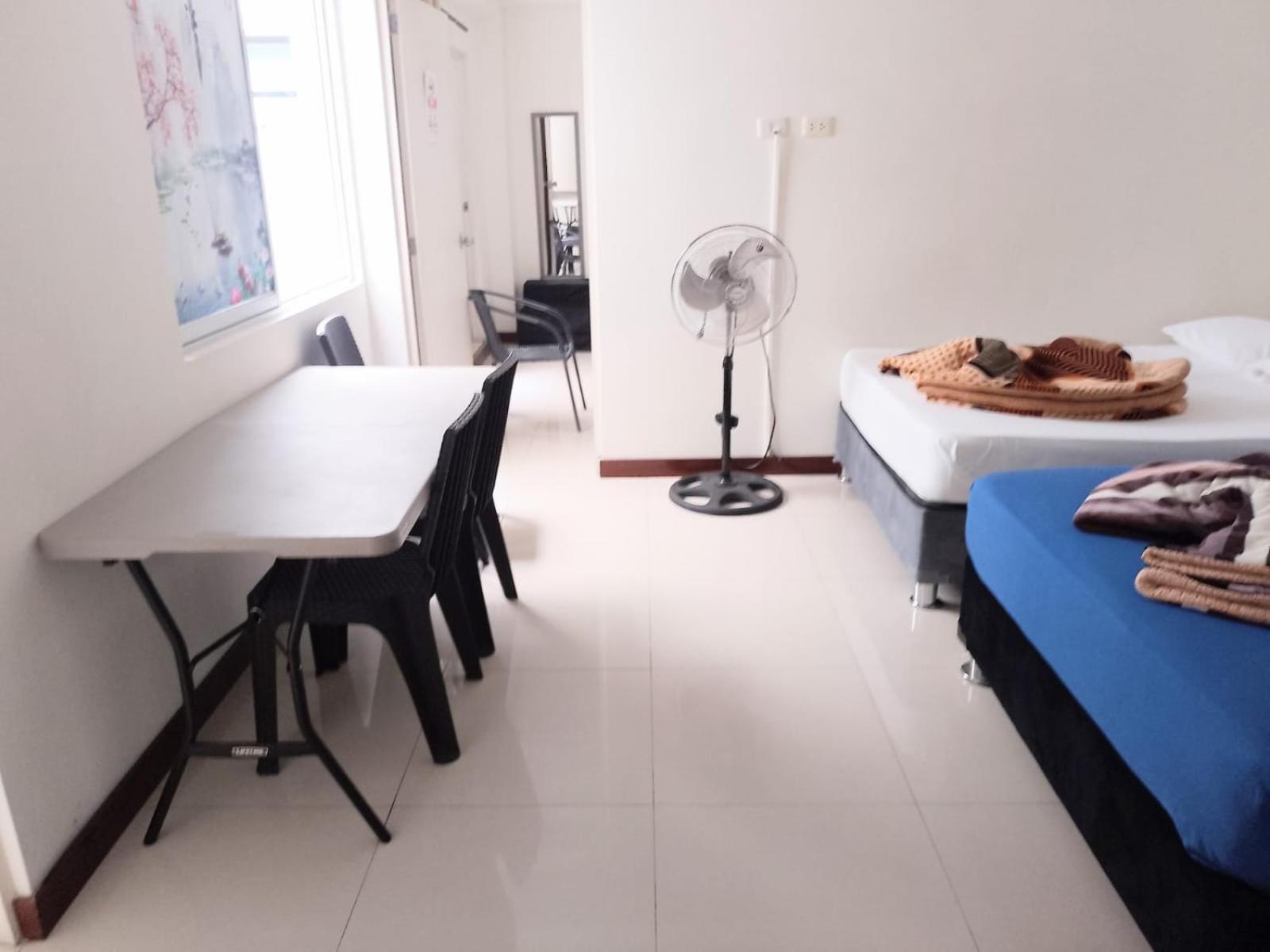 Lovenest Lima Bagian luar foto